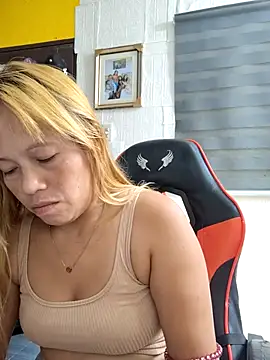 CockBiter83 online show from 9, 4, 2026