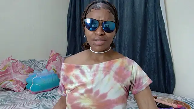 fifiqueen25 online show from 21, 3, 2026