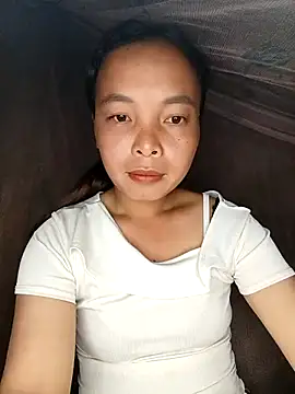 Snapshot of Nguyet2k4 chatting on 14, 10, 2025 Nguyet2k4 online show from 14, 10, 2025
