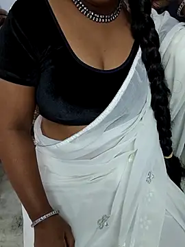 Snapshot of Nikitha_telugu chatting on 12, 11, 2025 Nikitha telugu online show from 12, 11, 2025