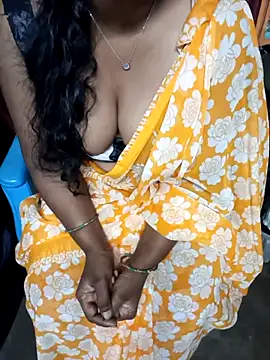 Snapshot of Nikitha_telugu chatting on 27, 10, 2025 Nikitha telugu online show from 27, 10, 2025