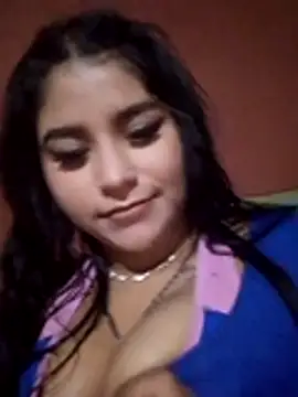 Snapshot of angie_hott chatting on 19, 12, 2025 angie hott online show from 19, 12, 2025