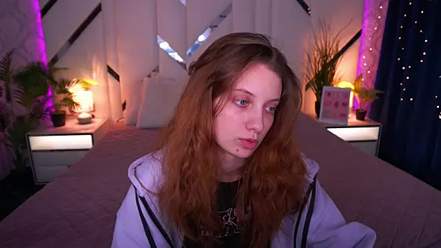 CuteeFoxy online show from 3, 2, 2026