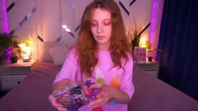 CuteeFoxy online show from 2, 2, 2026