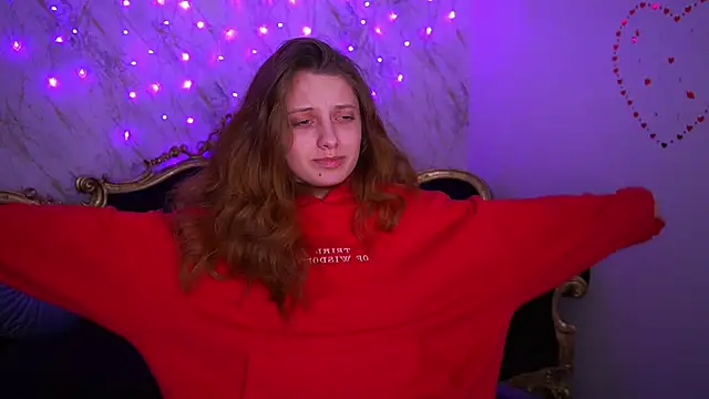 CuteeFoxy online show from 4, 3, 2026