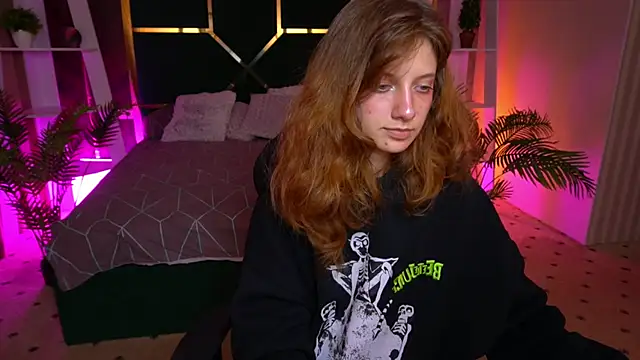 CuteeFoxy online show from 18, 11, 2025