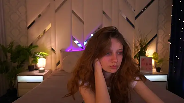 CuteeFoxy online show from 10, 2, 2026