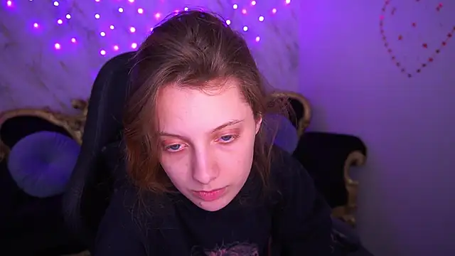 CuteeFoxy online show from 3, 3, 2026