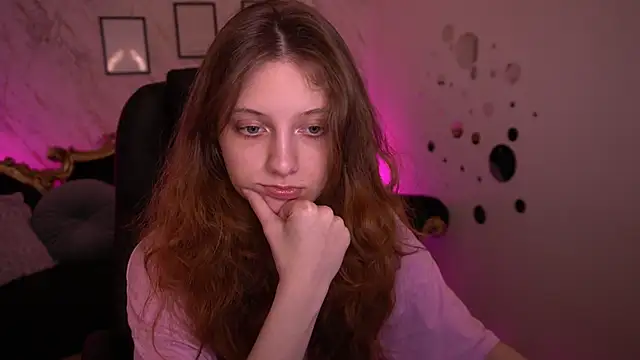 CuteeFoxy online show from 13, 4, 2026