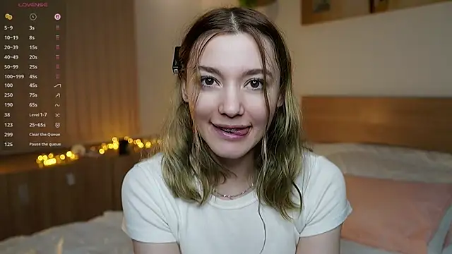 StarryMary online show from 1, 12, 2025