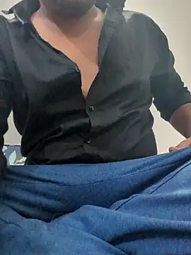 Snapshot of Akki19989 chatting on 14, 10, 2025 Akki19989 online show from 14, 10, 2025
