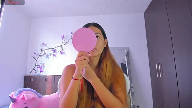 kittyrush  online show from 7, 4, 2026