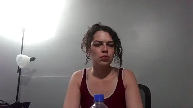 Snapshot of ali18of1 chatting on 4, 4, 2026 ali18of1 online show from 4, 4, 2026