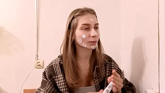 Snapshot of PetronilaReagen chatting on 2, 12, 2025 PetronilaReagen online show from 2, 12, 2025