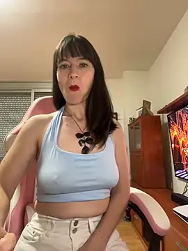 AlanaRius18 online show from 4, 12, 2025