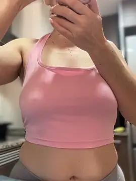 AlanaRius18 online show from 2, 4, 2026