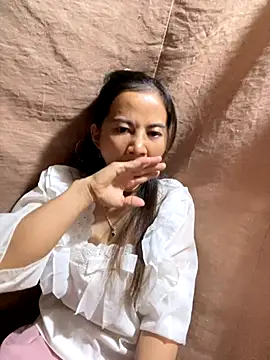 Snapshot of Miss-World00 chatting on 2, 11, 2025 Miss-World00 online show from 2, 11, 2025