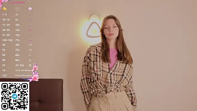 Snapshot of Erosyne chatting on 24, 11, 2025 Erosyne online show from 24, 11, 2025