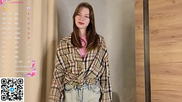 Snapshot of Erosyne chatting on 25, 11, 2025 Erosyne online show from 25, 11, 2025