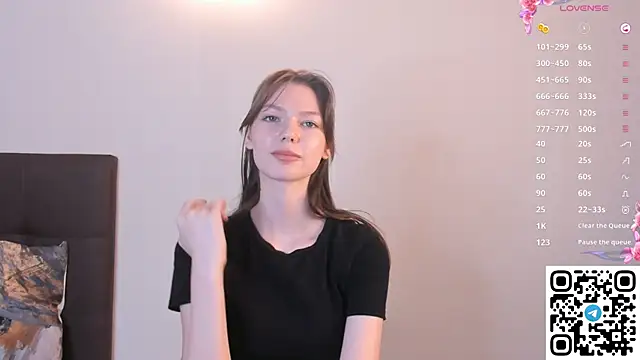 Snapshot of Erosyne chatting on 19, 11, 2025 Erosyne online show from 19, 11, 2025