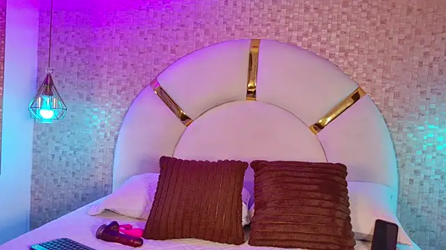 emmy rose25 online show from 12, 2, 2026