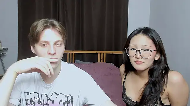 Blossomandbee online show from 3, 11, 2025