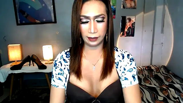 littleredbunny27 online show from 3, 4, 2026