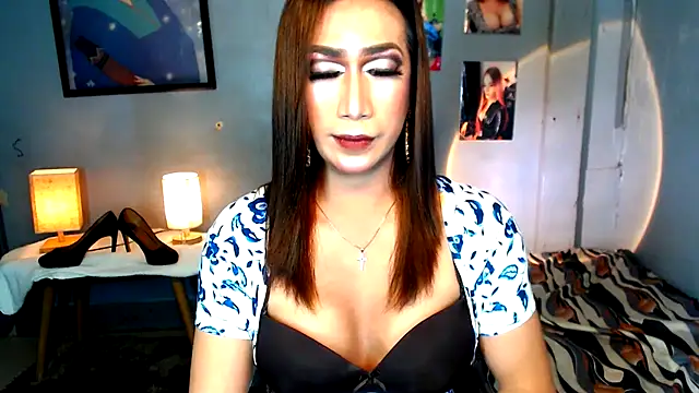 littleredbunny27 online show from 16, 3, 2026