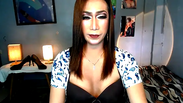 littleredbunny27 online show from 15, 3, 2026