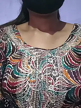 Snapshot of sneha_001 chatting on 16, 10, 2025 sneha 001 online show from 16, 10, 2025