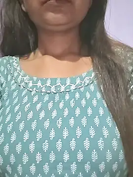 Snapshot of sneha_001 chatting on 22, 11, 2025 sneha 001 online show from 22, 11, 2025