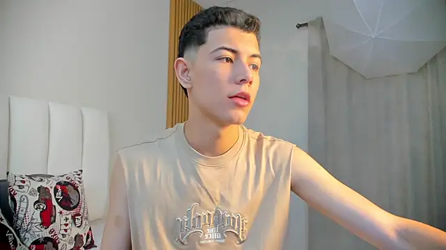 Snapshot of FireGuy_99 chatting on 30, 11, 2025 FireGuy 99 online show from 30, 11, 2025