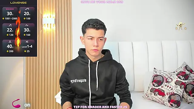 Snapshot of FireGuy_99 chatting on 31, 10, 2025 FireGuy 99 online show from 31, 10, 2025