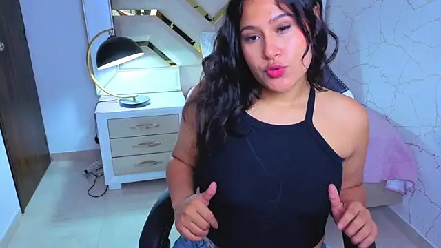 Snapshot of luna_jonezz chatting on 28, 11, 2025 luna jonezz online show from 28, 11, 2025