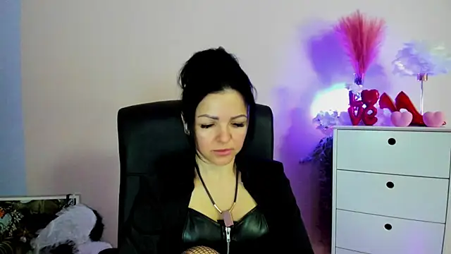 Mollybloom40 online show from 24, 3, 2026