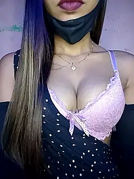 Strip Hotty242 online show from 19, 1, 2026