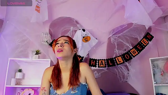 Lady Sophiia online show from 23, 10, 2025