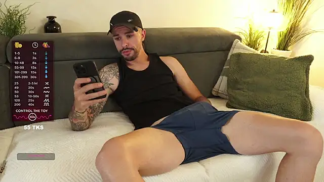 monsieurguitsxxx online show from 3, 6, 2026