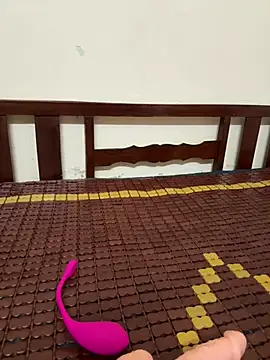 Aimee milk online show from 25, 4, 2026