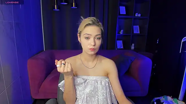 AlysiaSun  online show from 31, 10, 2025