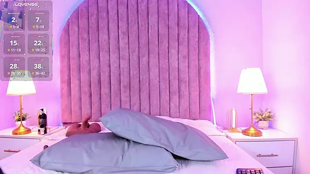 ShaylaDavis online show from 2, 12, 2025