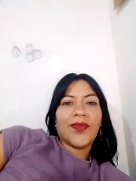 Snapshot of canelaholliwood chatting on 27, 10, 2025 canelaholliwood online show from 27, 10, 2025