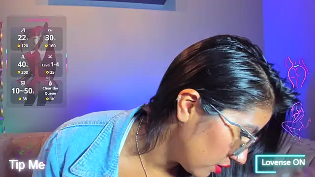 charlhot  online show from 5, 11, 2025