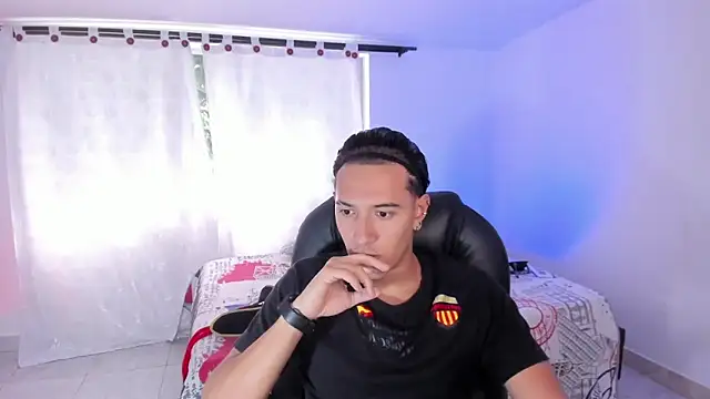 Hayden Boy  online show from 21, 10, 2025