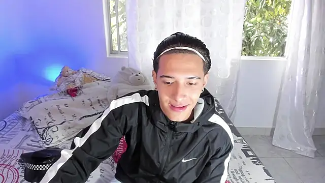 Hayden Boy  online show from 18, 10, 2025