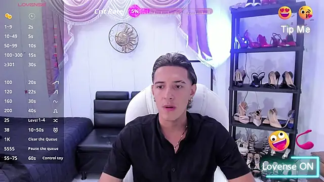 Hayden Boy  online show from 24, 11, 2025