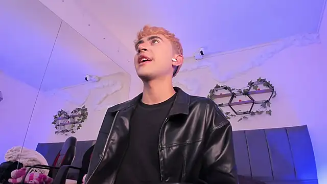 JustinCastiblanco online show from 4, 11, 2025