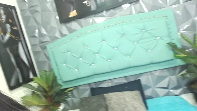 Amara  Hank online show from 30, 11, 2025