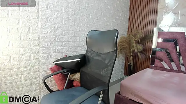 Amara  Hank online show from 26, 10, 2025