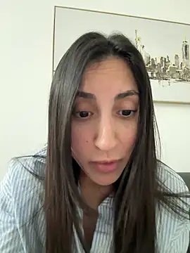 itsmiasofia online show from 4, 11, 2025